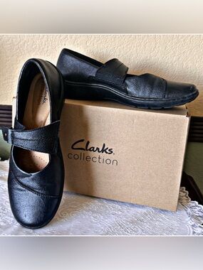 Clarks Leather Flats